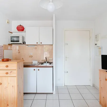 Appartement à Gruissan Avec Piscine - 4 Pers. - Fr-1-409a-8 *
