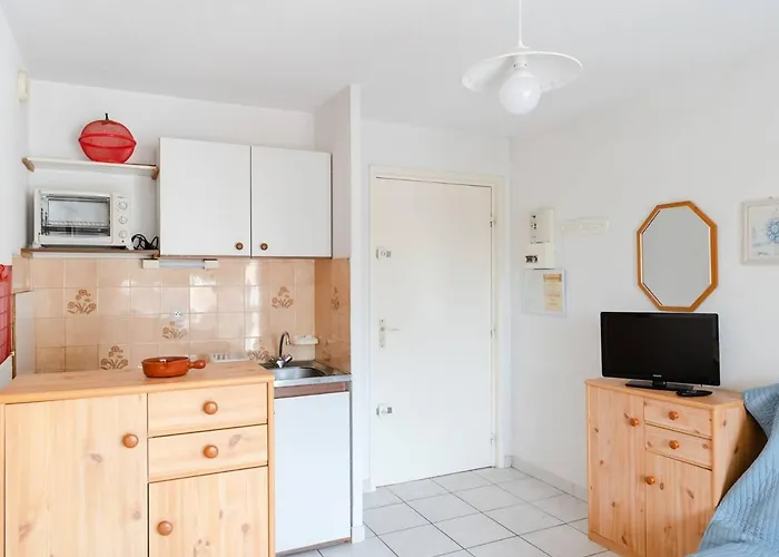 Apartment A Gruissan Avec Piscine - 4 Pers. - Fr-1-409a-8