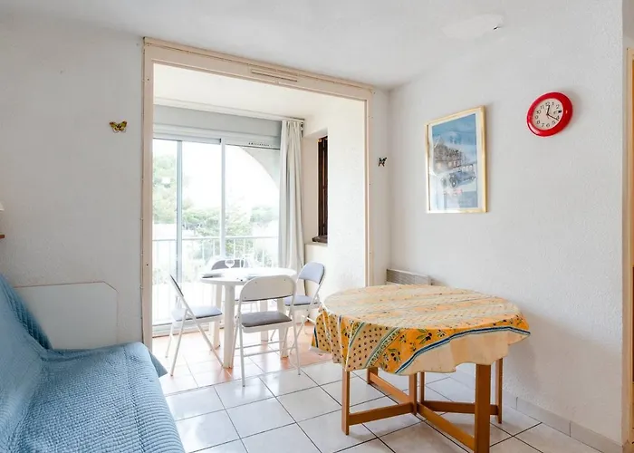 à Gruissan Avec Piscine - 4 Pers. - Fr-1-409a-8 *